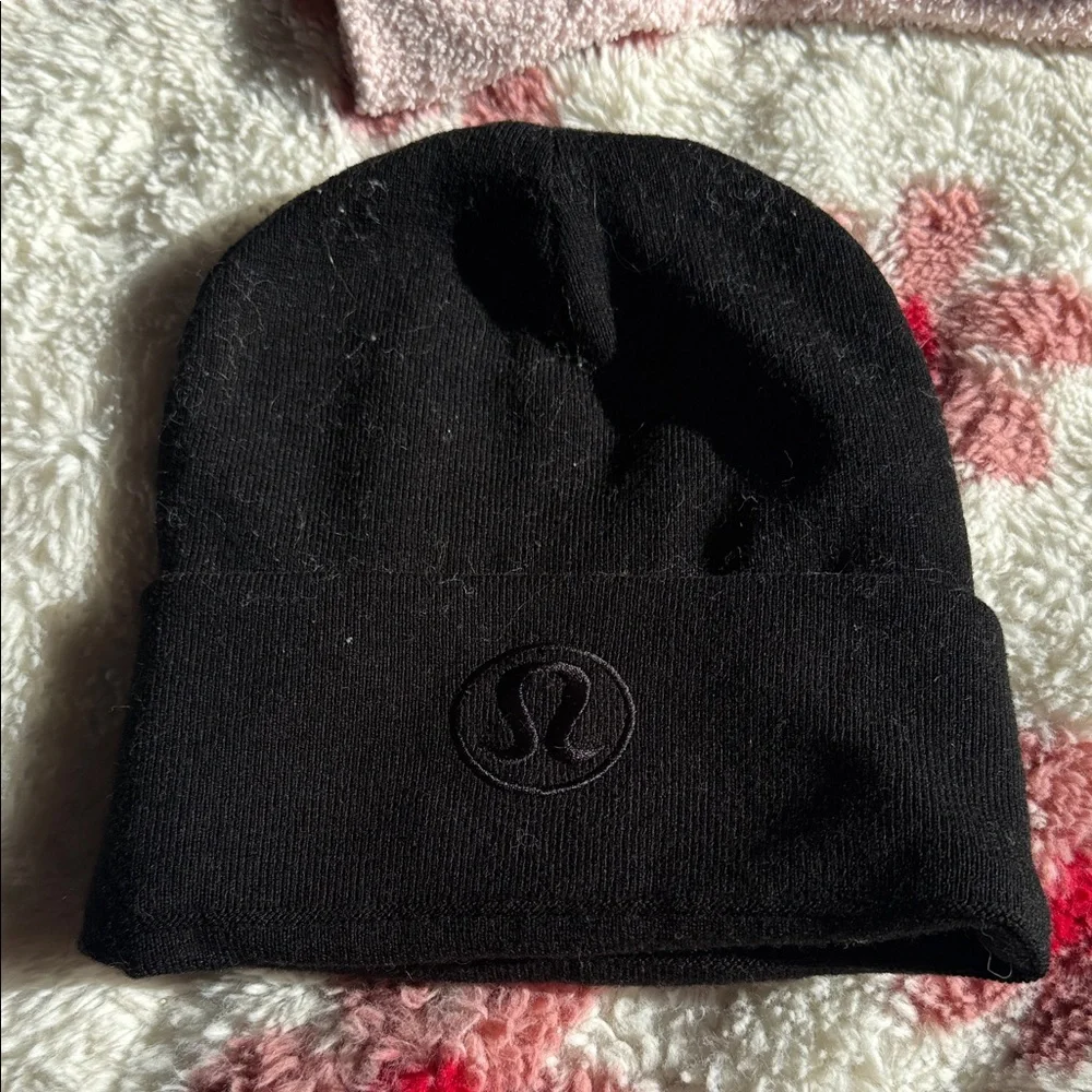 Lululemon Athletica Black Charcoal Knit Beanie - Picture 1 of 3